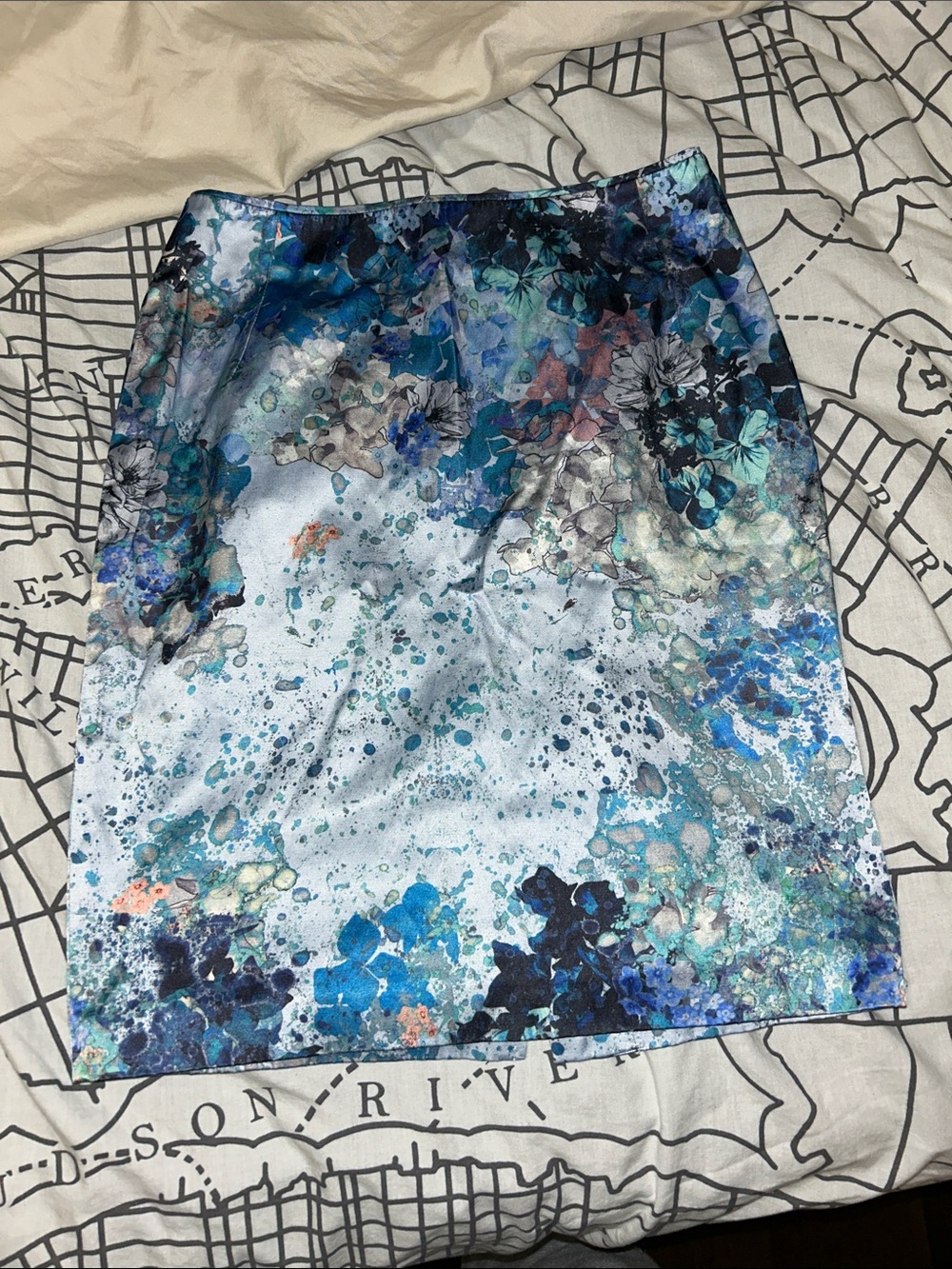 H&M Blue Watercolor Abstract Floral Straight Skirt Stretch High Rise - Size 4